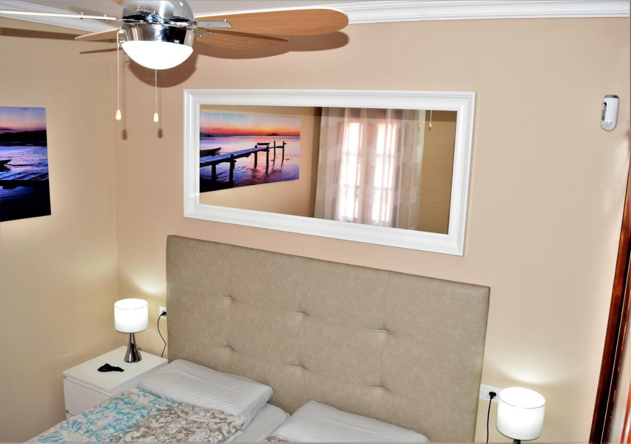 Victoria Family Apartman Tenerife Costa Del Silencio Exterior photo